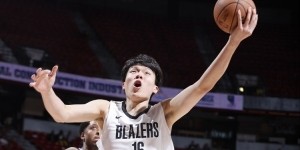 持续关注！NBA官推转发杨瀚森举火烧天隔扣：11分钟砍下8分