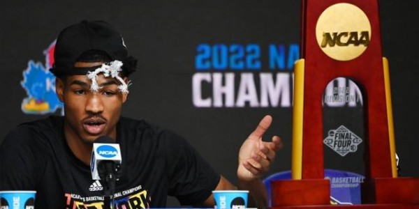 九游体育app网页版入口-乐透末位摘下新科MOP 骑士转变方向巩固战力