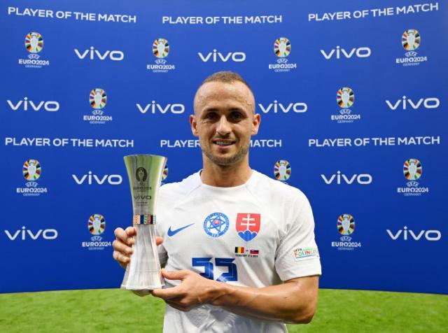 1718661754742005228.jpg 007N9ikngy1hqswu3knuuj32z827ynpe.jpg