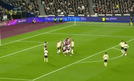 1636306514955053108.gif